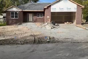 593 Farm St, Crete, IL 60417 - Photo 1