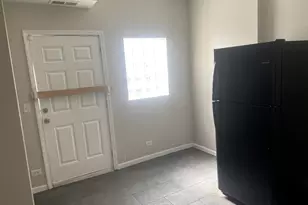 1253 W 80th St, Chicago, IL 60620 - Photo 6