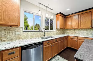 1018 Butterfield Cir E, Shorewood, IL 60404 - Photo 20
