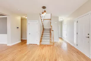 12354 S Blue Water Pkwy, Plainfield, IL 60585 - Photo 4