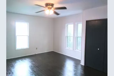 108 N Wesley Avenue, Mount Morris, IL 61054 - Photo 12