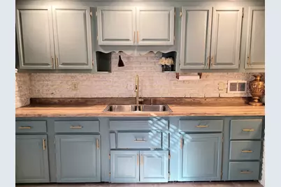 108 N Wesley Avenue, Mount Morris, IL 61054 - Photo 4