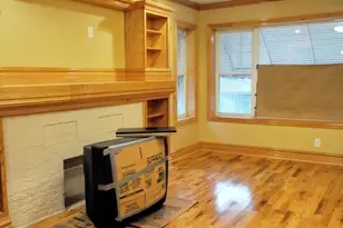 7627 S Cornell Ave, Chicago, IL 60649 - Photo 2