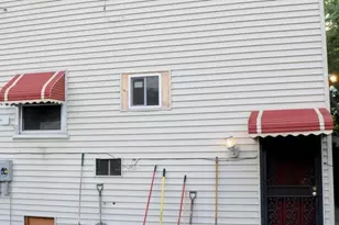 7627 S Cornell Ave, Chicago, IL 60649 - Photo 18