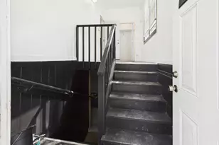 8535 S Givins Ct, Chicago, IL 60620 - Photo 2