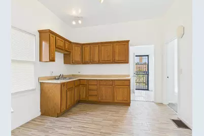 8535 S Givins Court, Chicago, IL 60620 - Photo 10