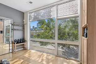 454 W Oak St, Chicago, IL 60610 - Photo 4