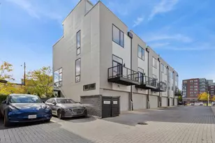 454 W Oak St, Chicago, IL 60610 - Photo 12