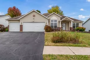 3075 Derbyshire Dr, Machesney Park, IL 61115 - Photo 1