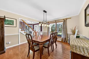 1404 Amy Ln, Libertyville, IL 60048 - Photo 4