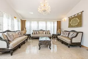 6846 N Dowagiac Ave, Chicago, IL 60646 - Photo 24