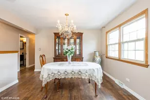 6846 N Dowagiac Ave, Chicago, IL 60646 - Photo 8