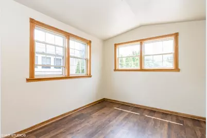 6846 N Dowagiac Avenue, Chicago, IL 60646 - Photo 20