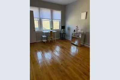 [Address not provided], Chicago, IL 60617 - Photo 4