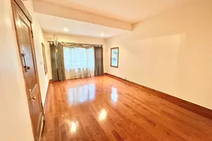 1822 W Greenleaf Ave, Chicago, IL 60626 - Photo 2