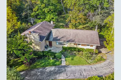 1068 N Hainesville Road, Round Lake, IL 60073 - Photo 2