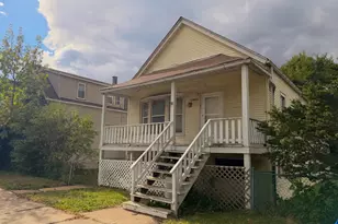 10434 S Ave N, Chicago, IL 60617 - Photo 2