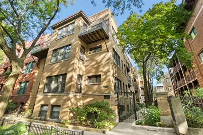 820 W Lakeside Place #2N, Chicago, IL 60640 - Photo 1