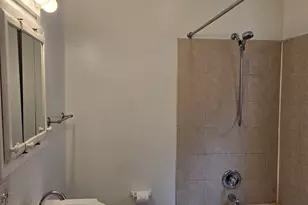 6518 N Mozart St, Chicago, IL 60645 - Photo 24