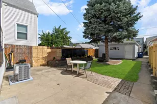 1225 S 49th Ct, Cicero, IL 60804 - Photo 24