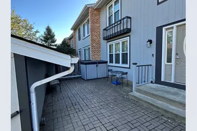 224 Oakwood Lane, Bloomingdale, IL 60108 - Photo 4