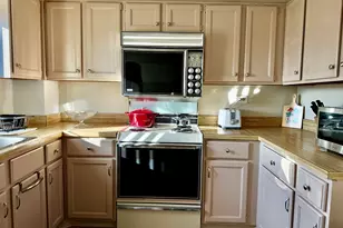 1275 E Baldwin Ln, Palatine, IL 60074 - Photo 8