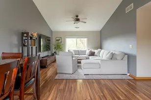 6526 Timberleaf Ct, Loves Park, IL 61111 - Photo 6