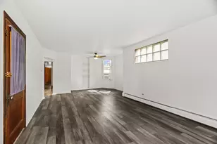 4028 W Waveland Ave, Chicago, IL 60641 - Photo 4