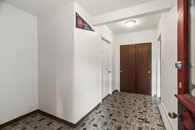 4028 W Waveland Avenue, Chicago, IL 60641 - Photo 2