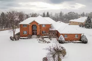 5135 Bridlewood Ct, Long Grove, IL 60047 - Photo 2