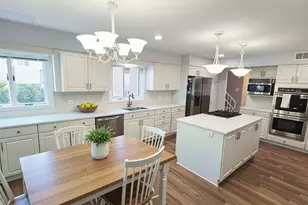 517 Appletree Ln, Deerfield, IL 60015 - Photo 4