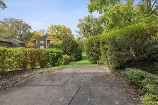 450 Woodview Rd, Lake Barrington, IL 60010 - Photo 20