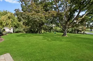 [Address not provided], Palatine, IL 60067 - Photo 32