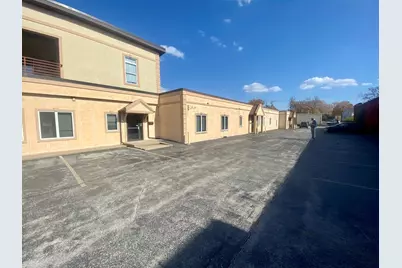 18220 Harwood Avenue, Homewood, IL 60430 - Photo 4