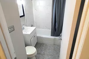 2430 E 73rd St, Chicago, IL 60649 - Photo 12