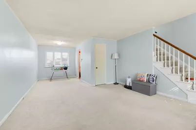 913 N Raynor Avenue, Joliet, IL 60435 - Photo 2