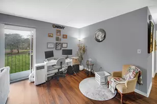 128 E Bailey Rd, Naperville, IL 60565 - Photo 6