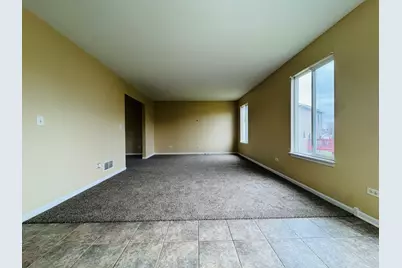 408 Clifton Lane, Bolingbrook, IL 60440 - Photo 4