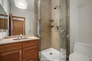 1225 W Carmen Ave, Chicago, IL 60640 - Photo 24