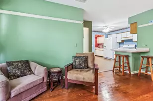 879 Dandridge Ct, Elgin, IL 60120 - Photo 14