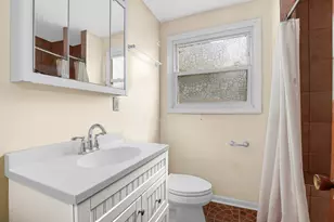 14911 Page Ave, Harvey, IL 60426 - Photo 18