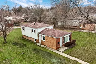 14911 Page Ave, Harvey, IL 60426 - Photo 4