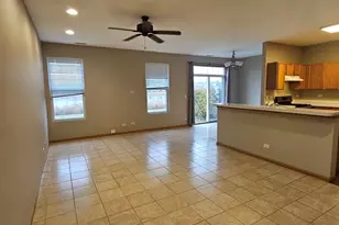 1530 Glacier Trail, Carpentersville, IL 60110 - Photo 4