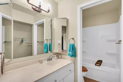 107 N Elm Street #108, Champaign, IL 61820 - Photo 20