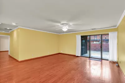 107 N Elm Street #108, Champaign, IL 61820 - Photo 8