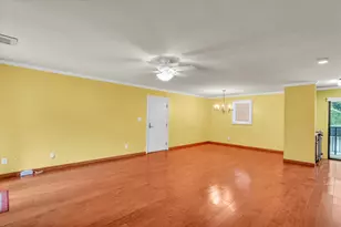 107 N Elm St, Champaign, IL 61820 - Photo 10