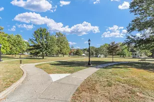 107 N Elm St, Champaign, IL 61820 - Photo 36