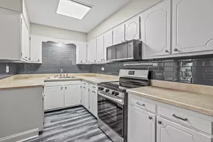 3913 Saratoga Ave, Downers Grove, IL 60515 - Photo 6