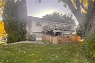 4200 W 176th Pl, Country Club Hills, IL 60478 - Photo 12