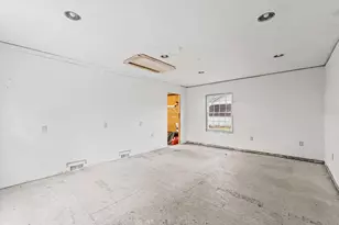 501 E McClelland St, Monticello, IL 61856 - Photo 24